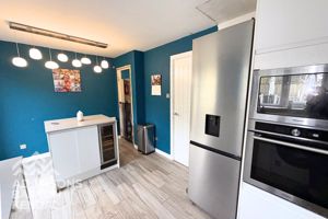 Photo 17- click for photo gallery